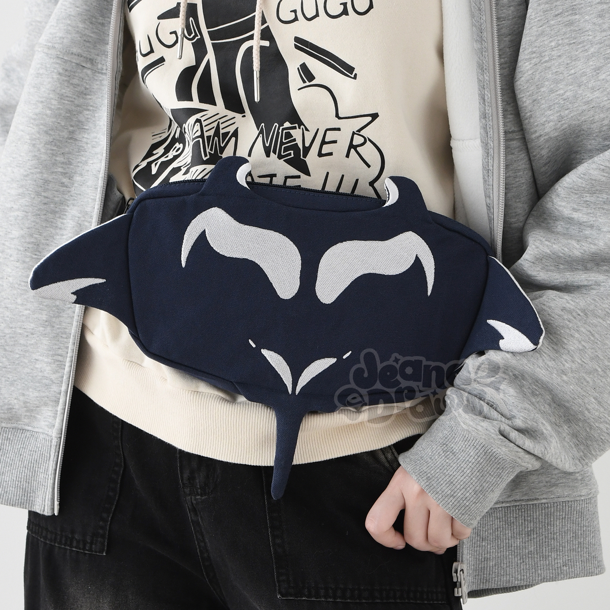 Manta Ray Fanny Pack