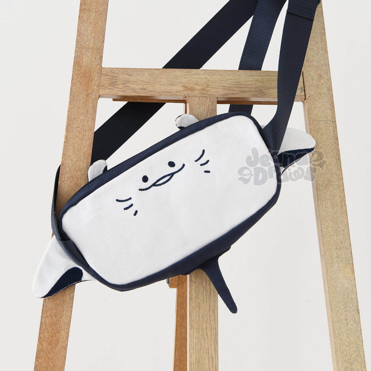 Manta Ray Fanny Pack