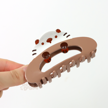Load image into Gallery viewer, Otter Hair Claw
