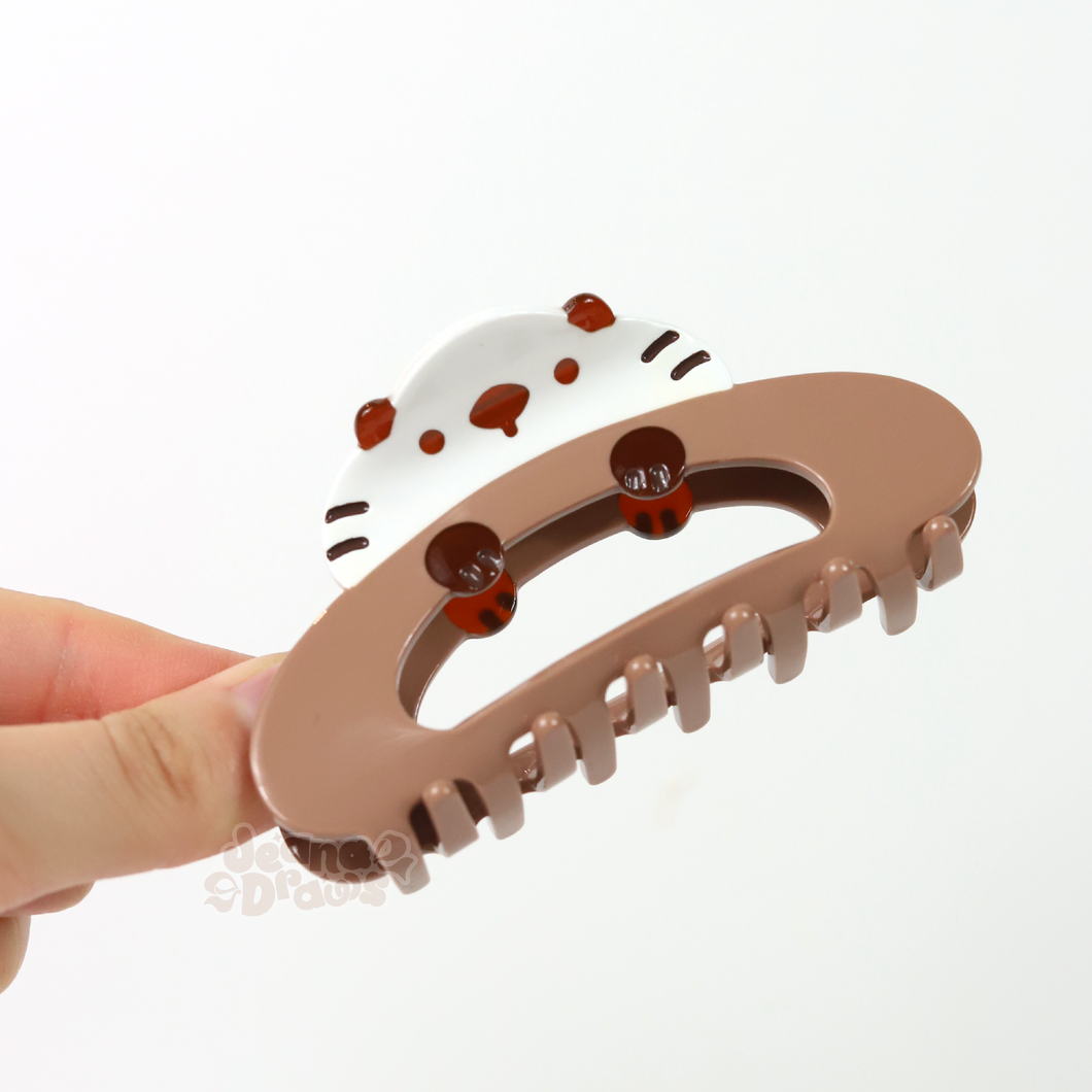 Otter Hair Claw