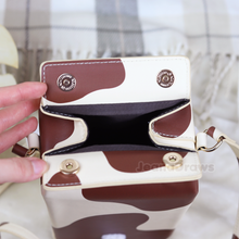 Load image into Gallery viewer, Cow Milkbox Purse
