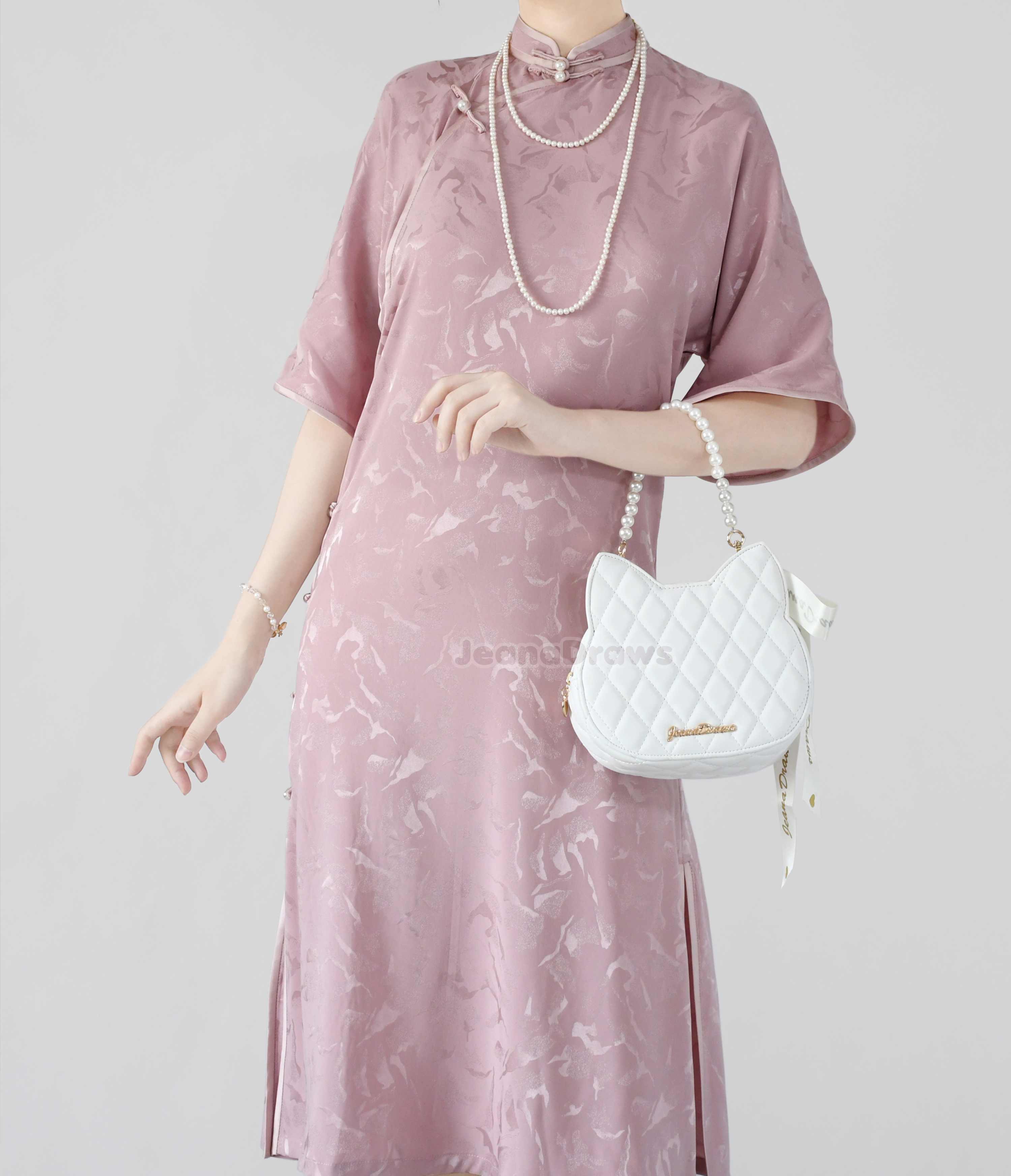 White Cat Quilted Handbag