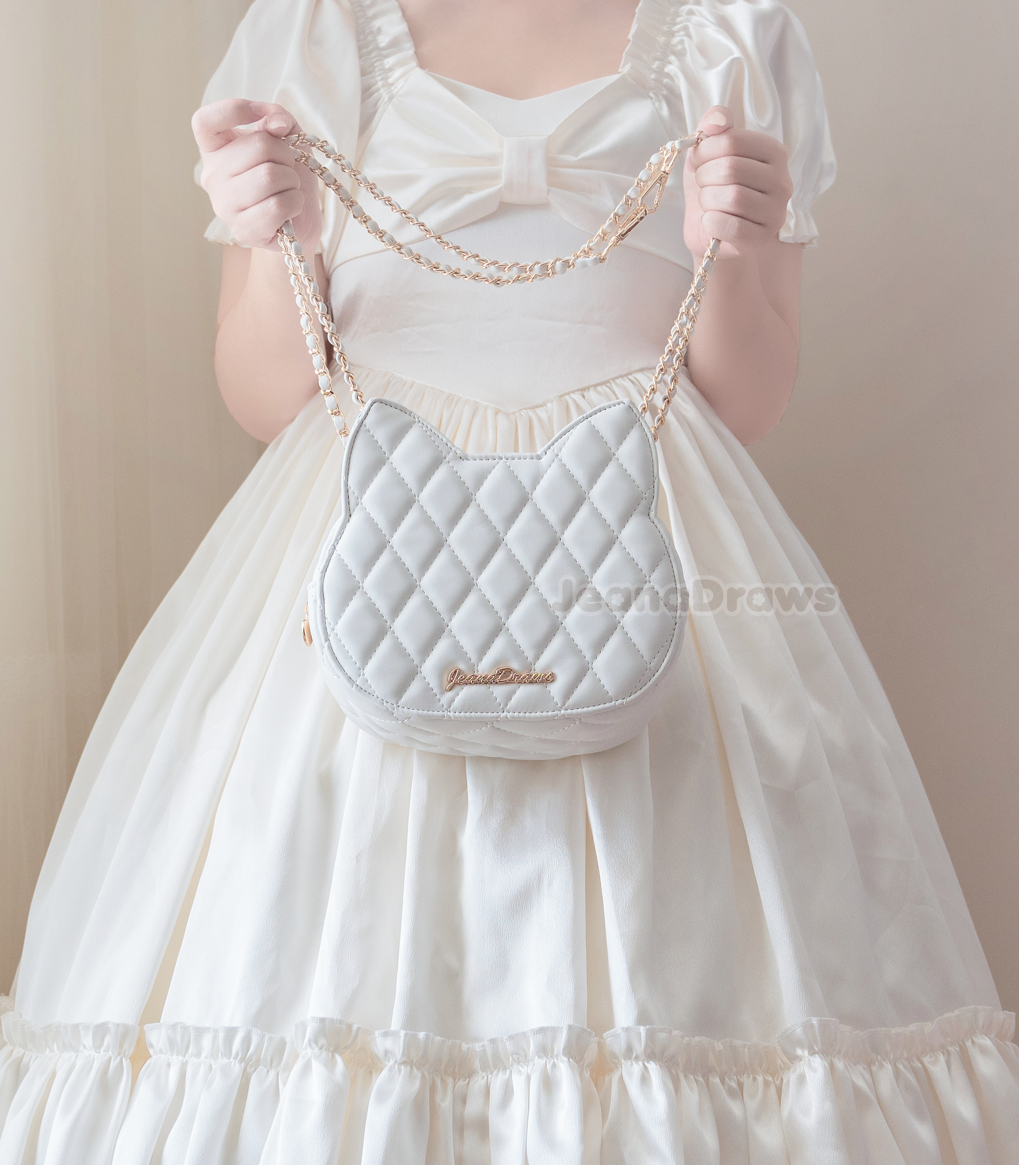 White Cat Quilted Handbag