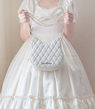 Load image into Gallery viewer, White Cat Quilted Handbag
